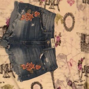 Mudd stretchy shorts